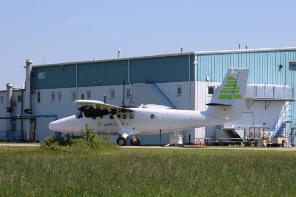 DHC-6-300 MSN 401 at YBW